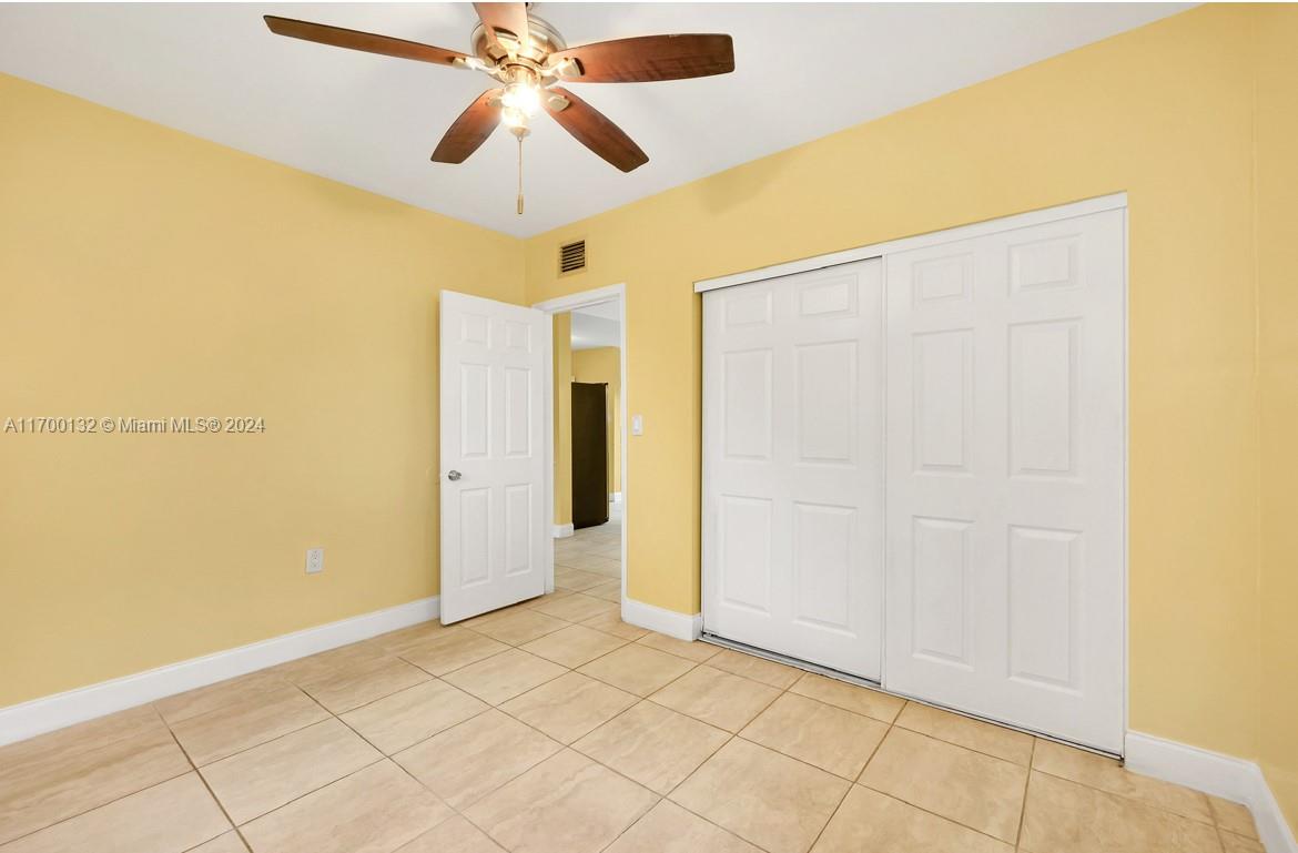 14 NW 169th St