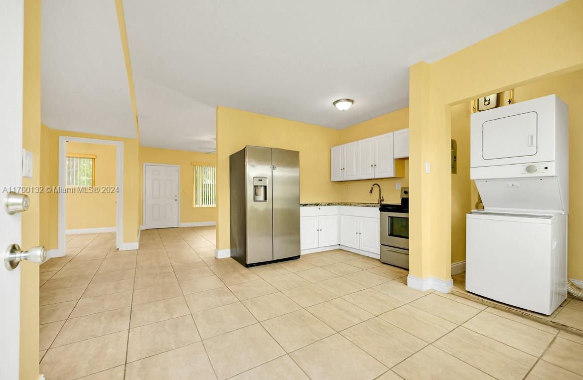 14 NW 169th St