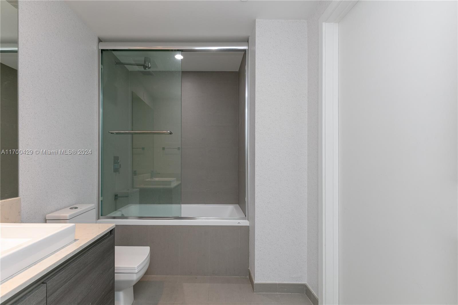 1080 Brickell Ave # 3800