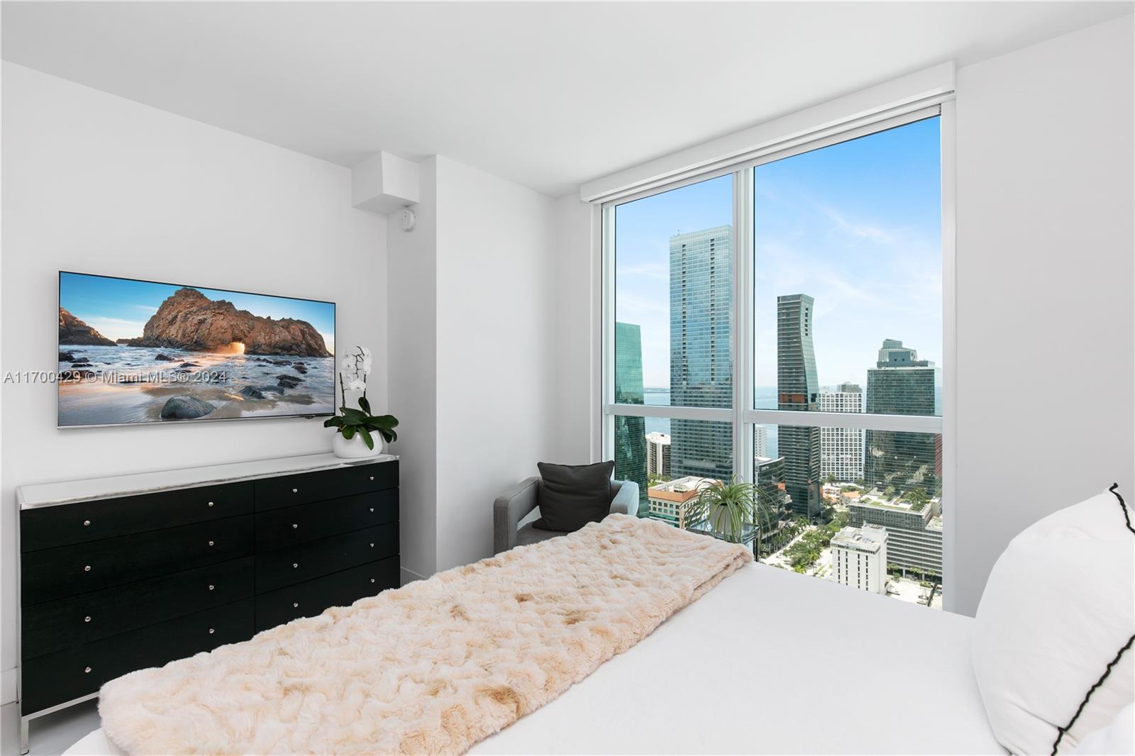 1080 Brickell Ave # 3800