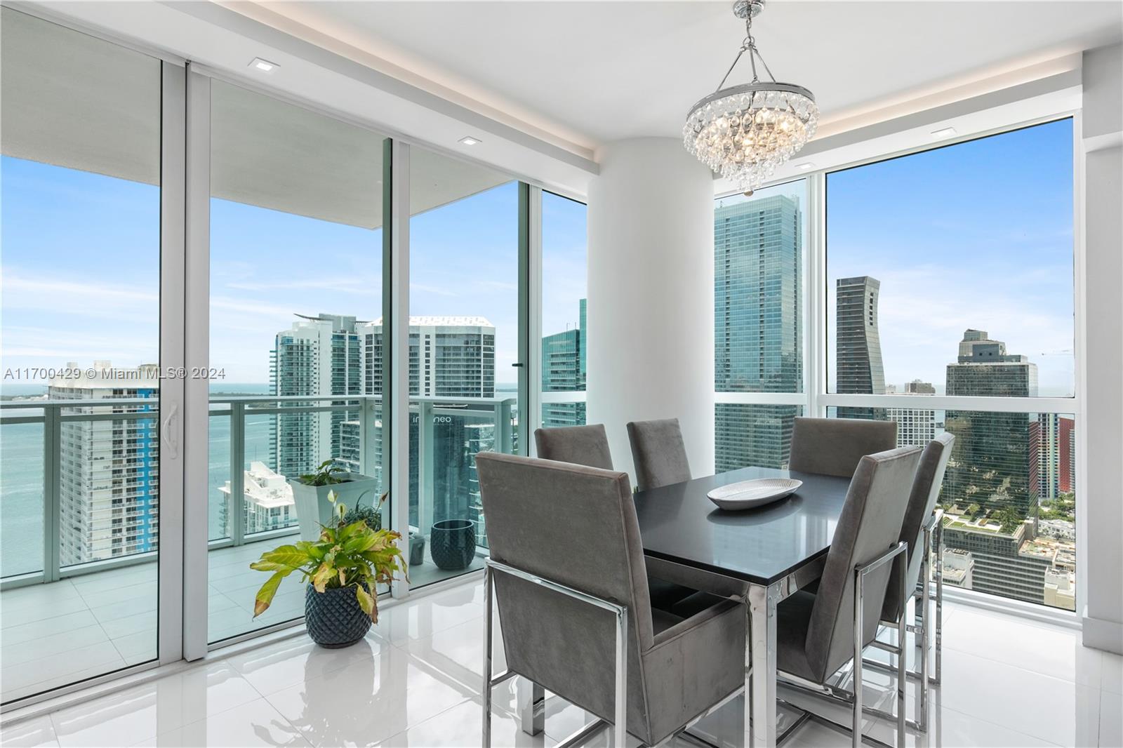1080 Brickell Ave # 3800