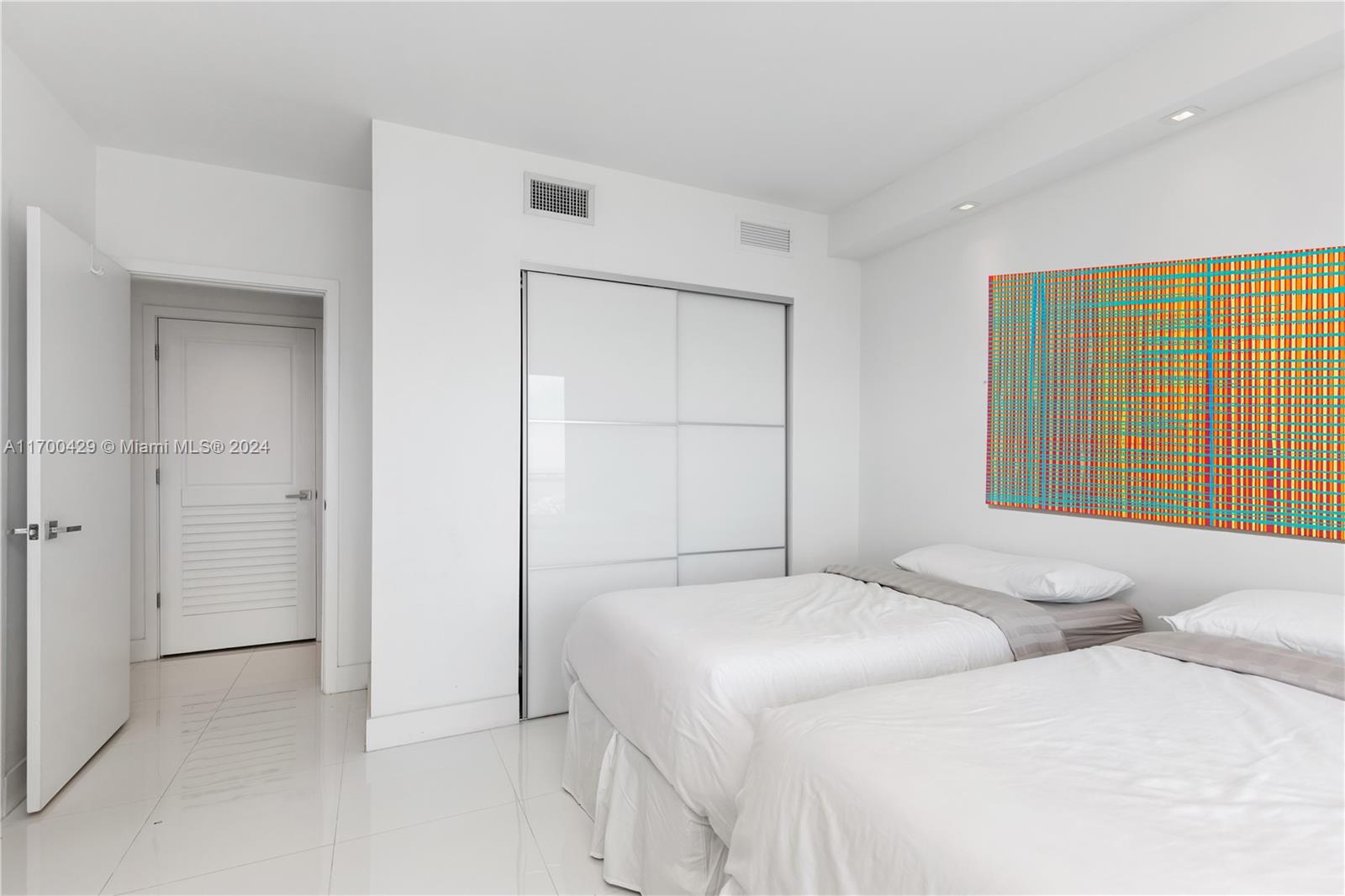 1080 Brickell Ave # 3800