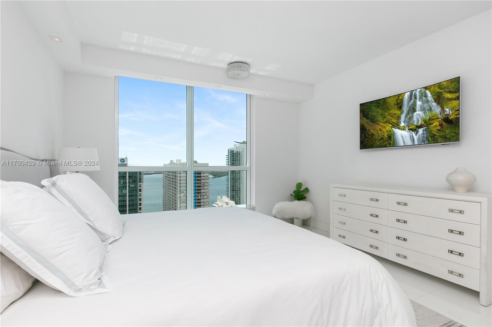 1080 Brickell Ave # 3800