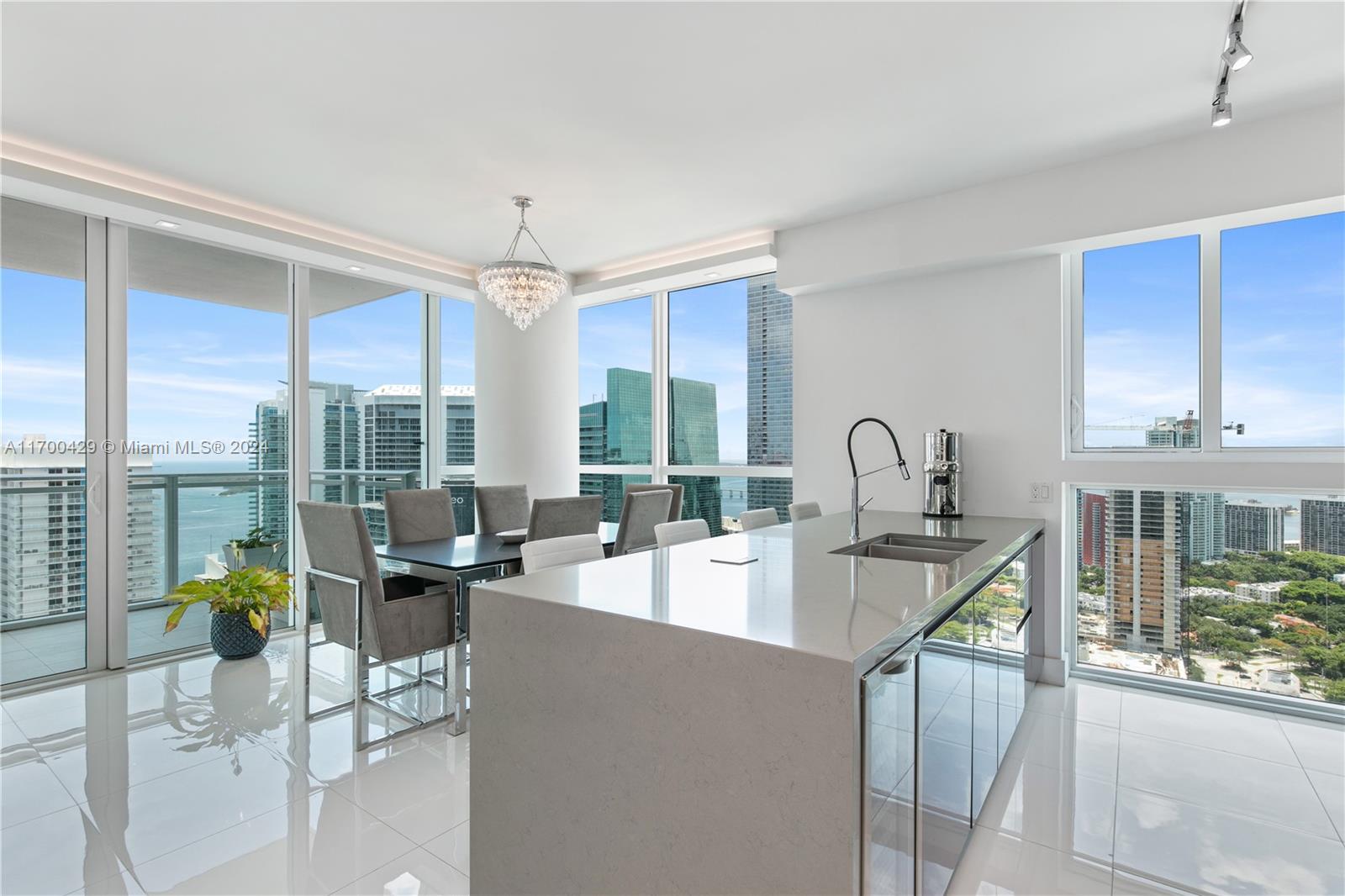 1080 Brickell Ave # 3800