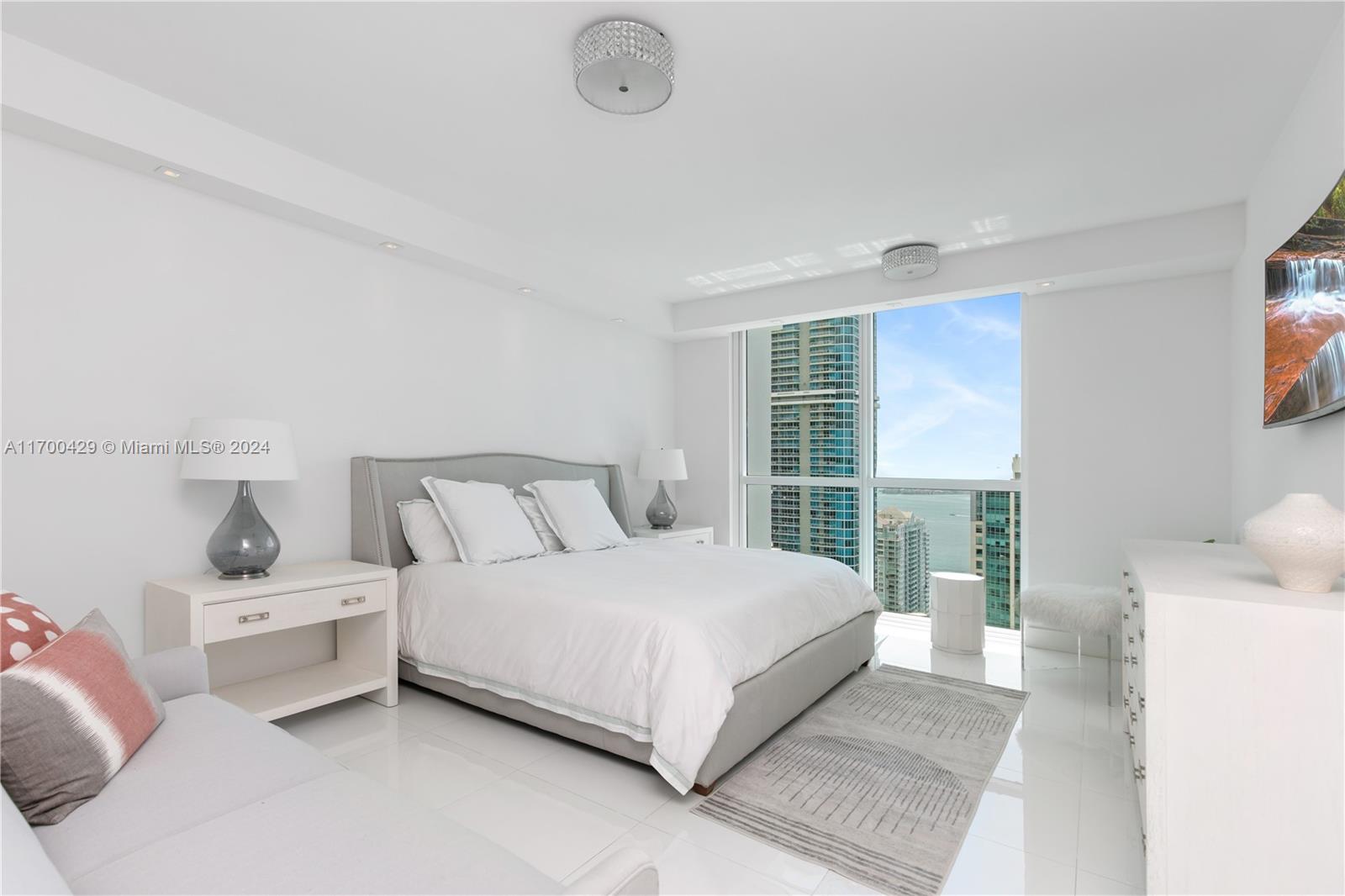 1080 Brickell Ave # 3800