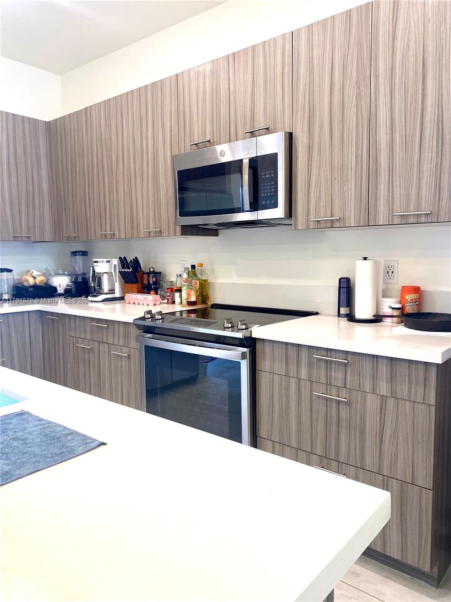 4636 NW 84th Ave # 38