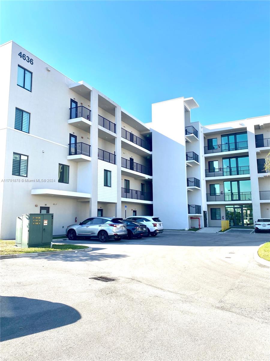 4636 NW 84th Ave # 38