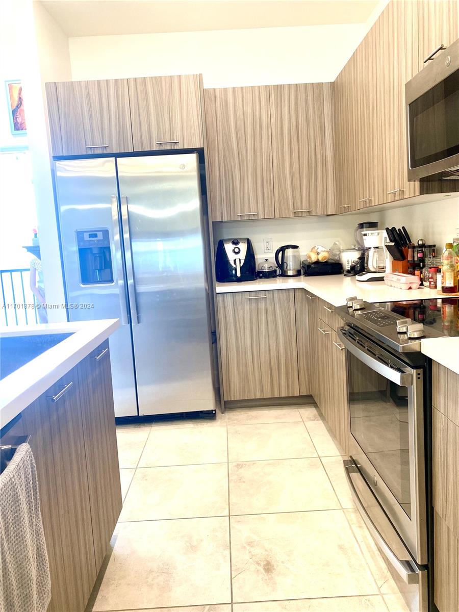 4636 NW 84th Ave # 38