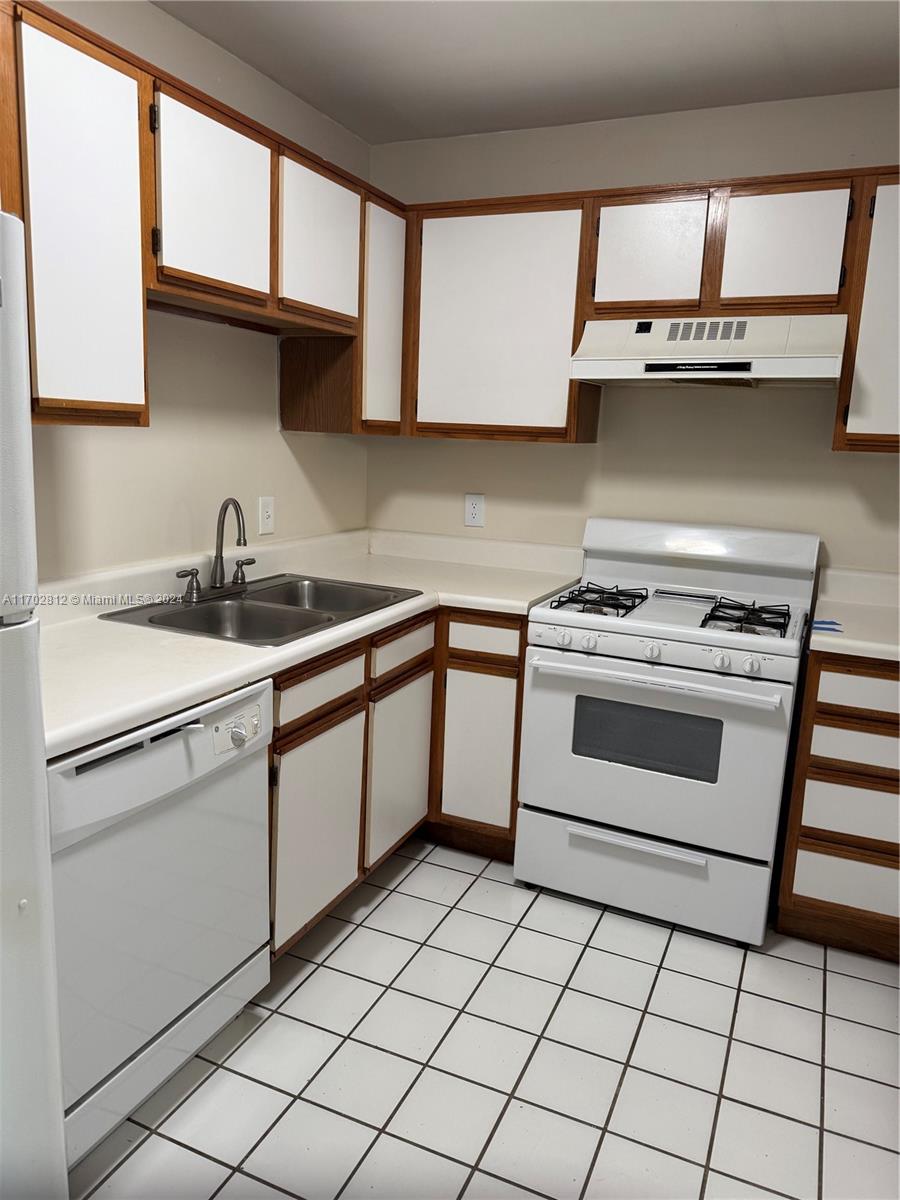 15325 SW 106 TE # 604