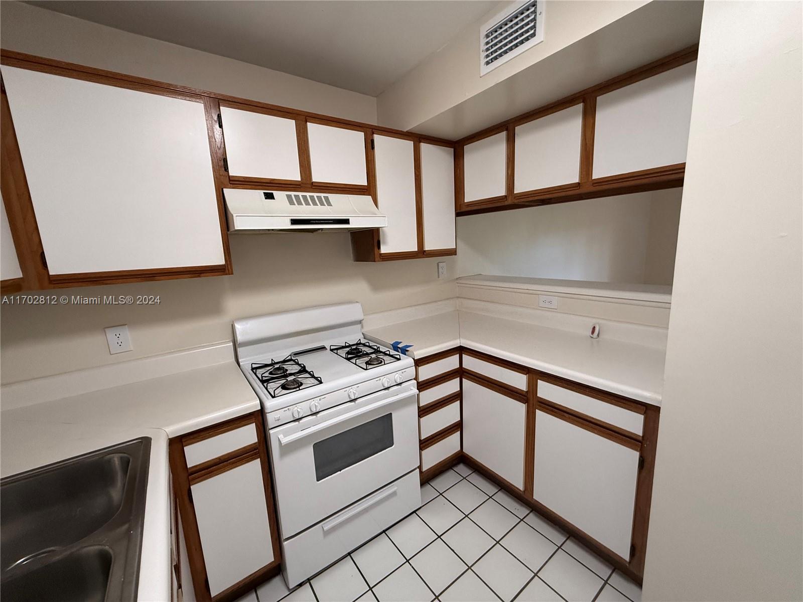 15325 SW 106 TE # 604