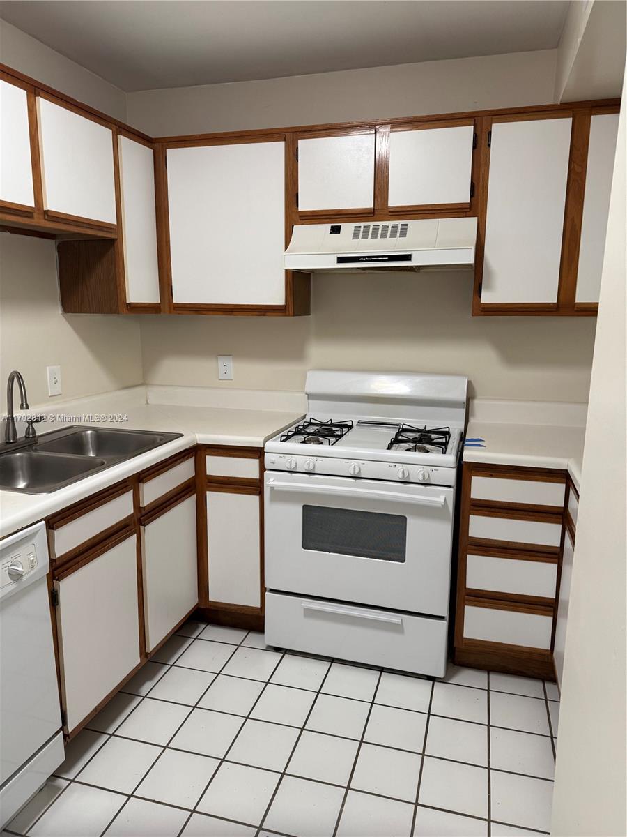 15325 SW 106 TE # 604