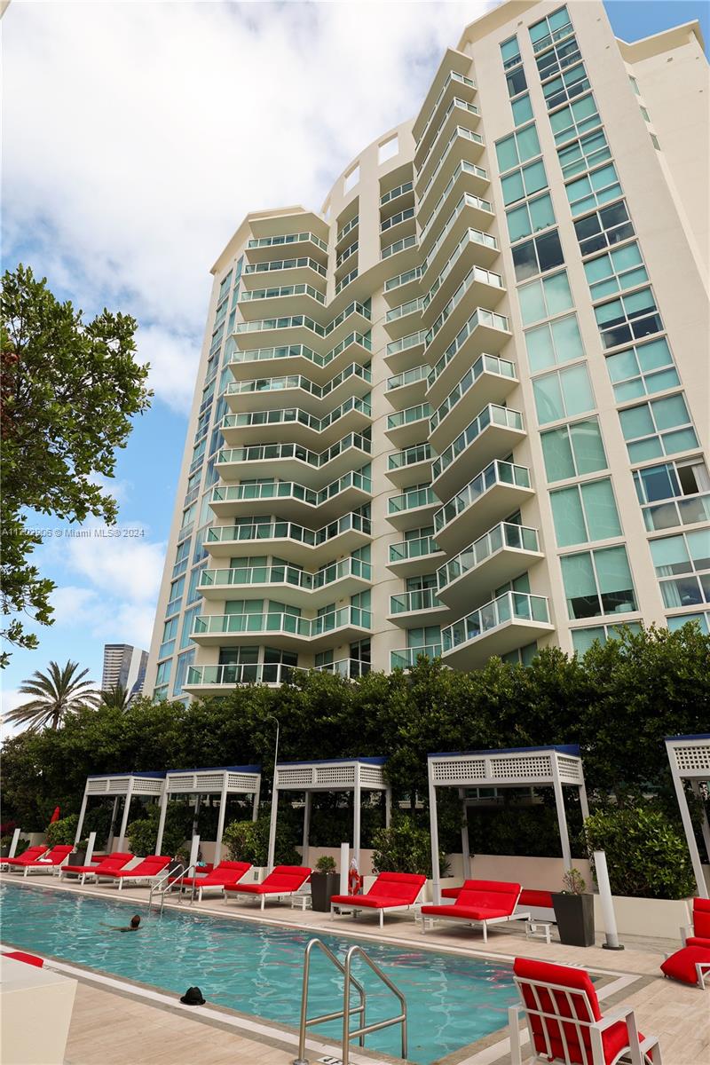 200 Sunny Isles Blvd Unit: PH1
