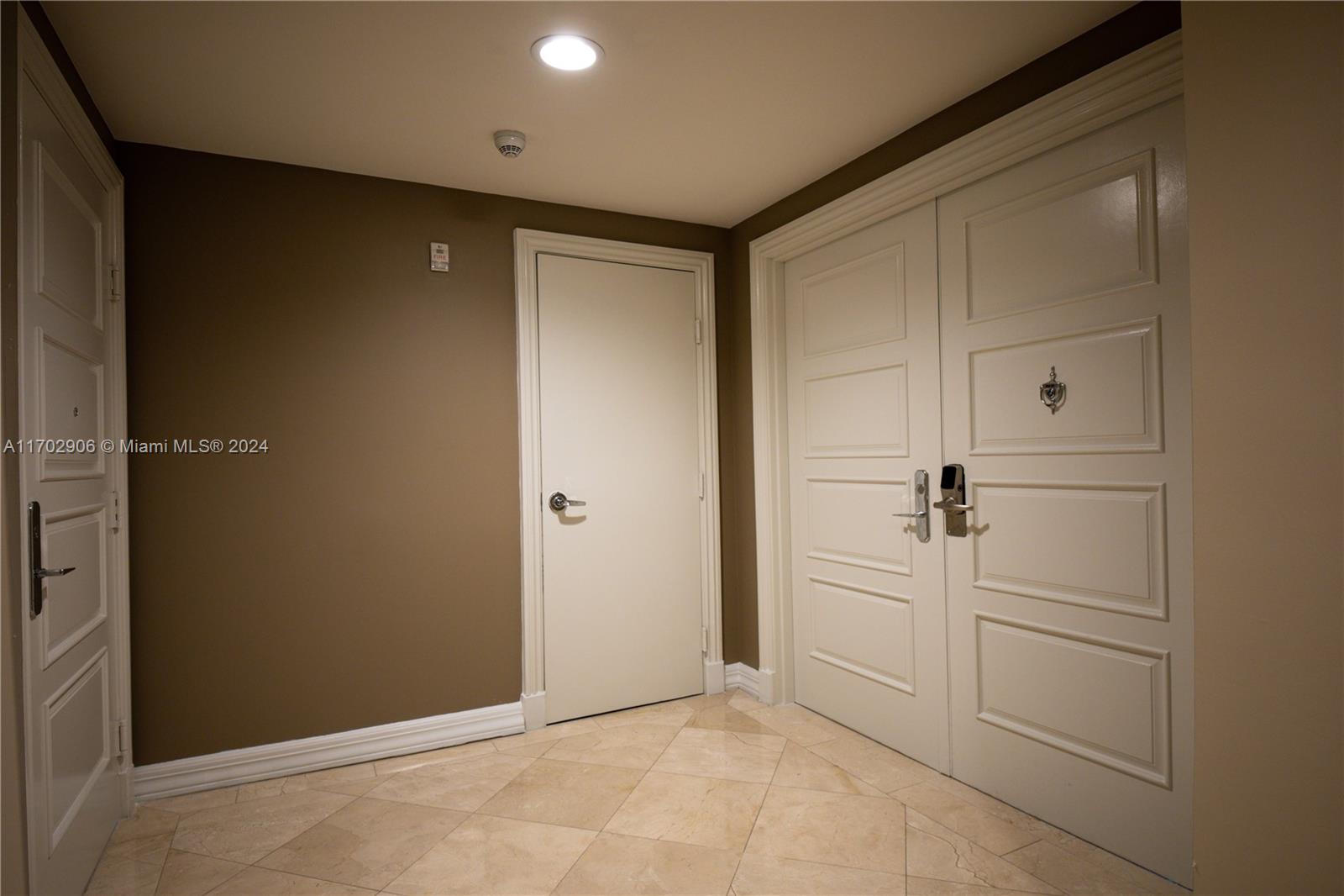 200 Sunny Isles Blvd Unit: PH1