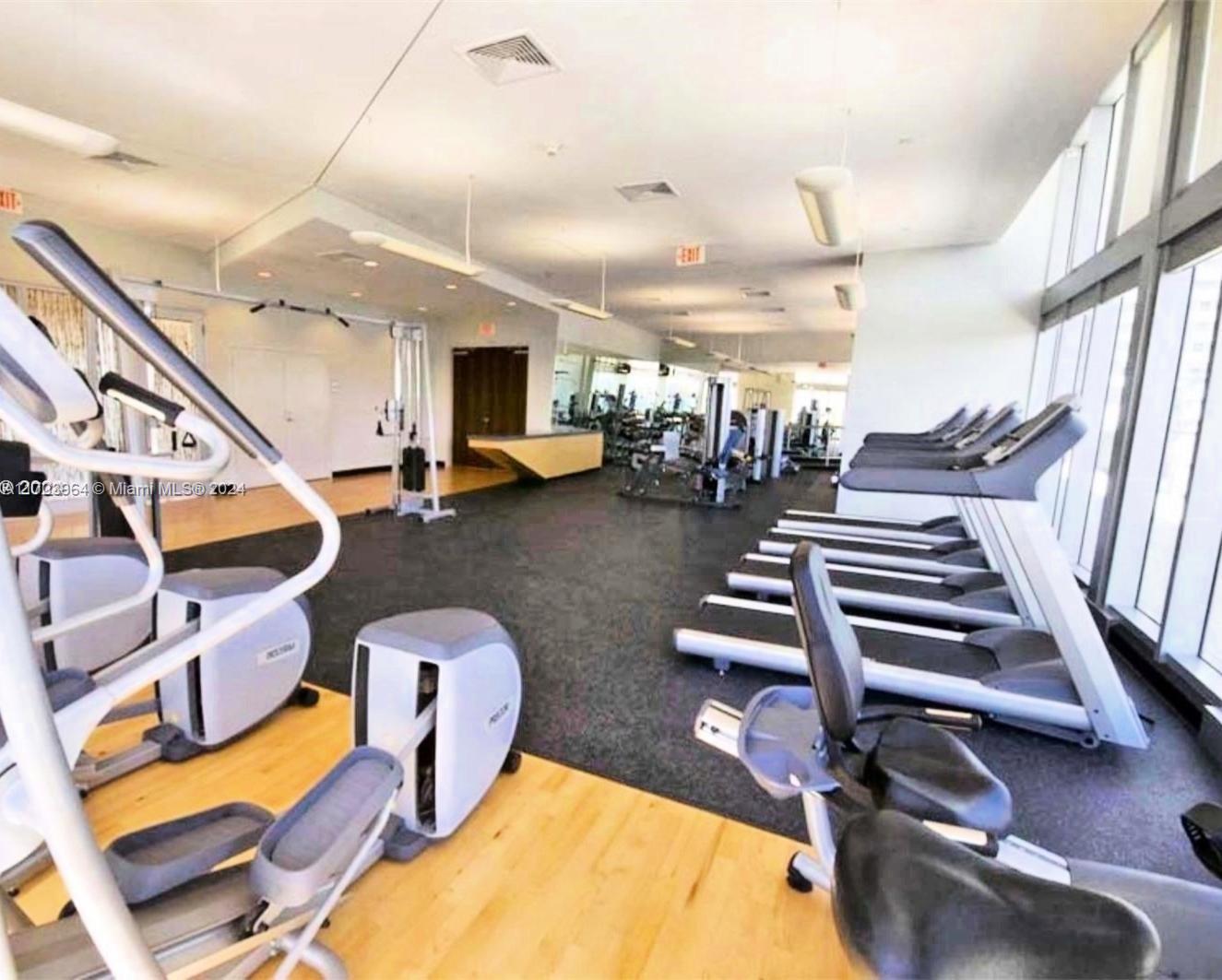 79 SW 12th St Unit: 2302-S