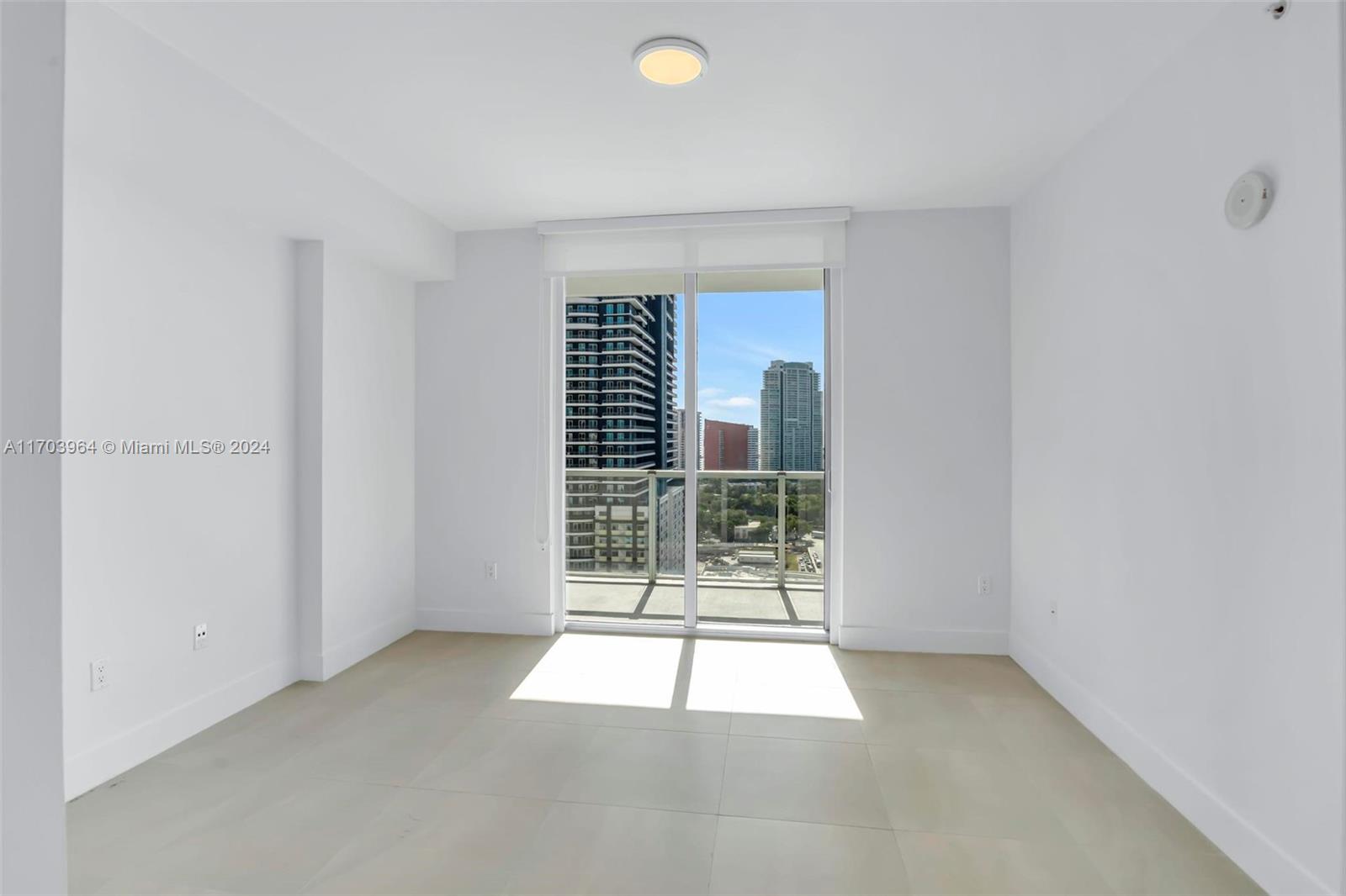 79 SW 12th St Unit: 2302-S