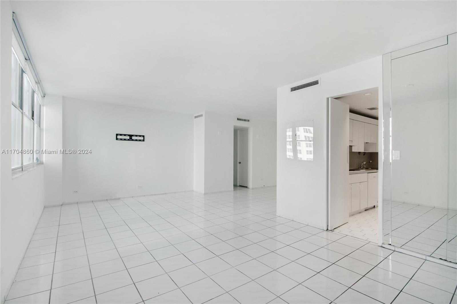 5055 Collins Ave # 6A