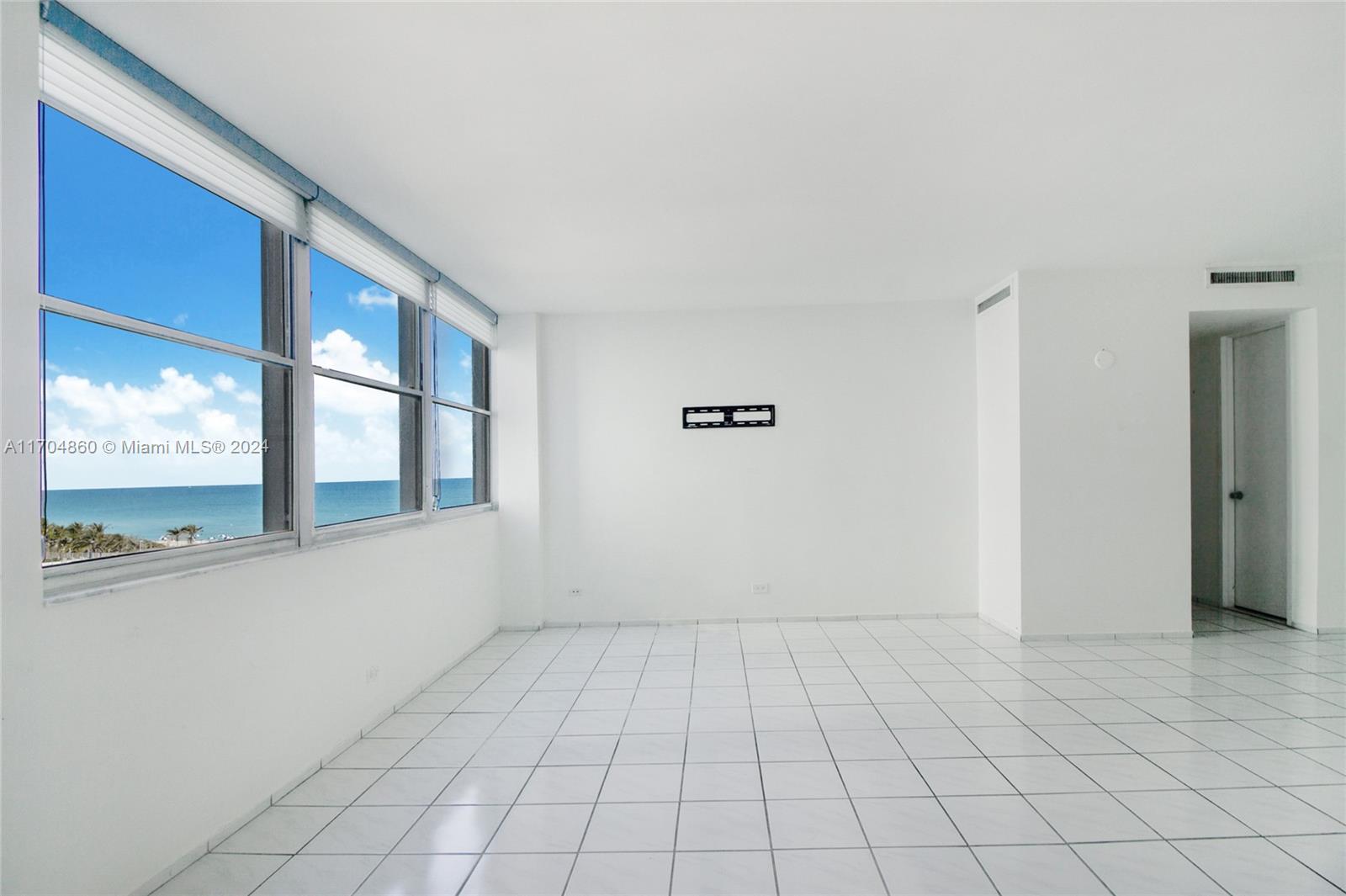 5055 Collins Ave # 6A