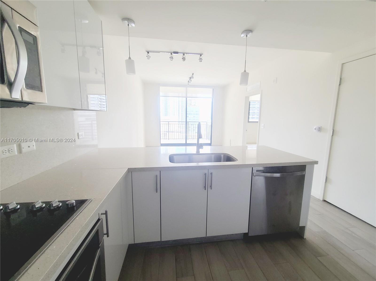 999 SW 1 AVENUE # 1808