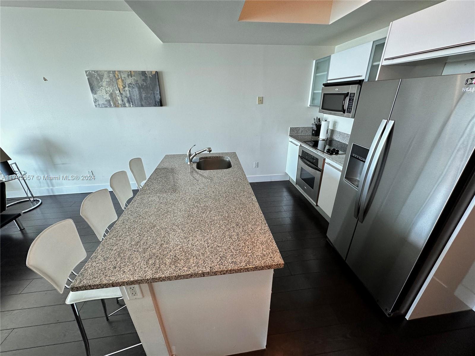 888 Biscayne Blvd # 2402
