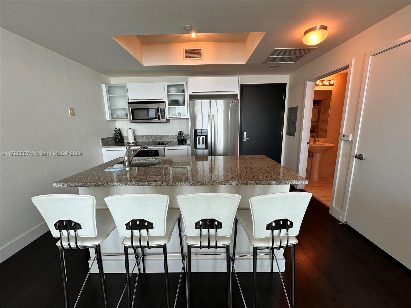 888 Biscayne Blvd # 2402