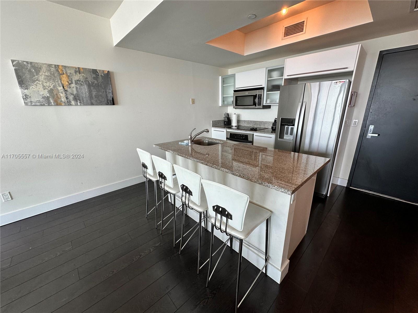 888 Biscayne Blvd # 2402