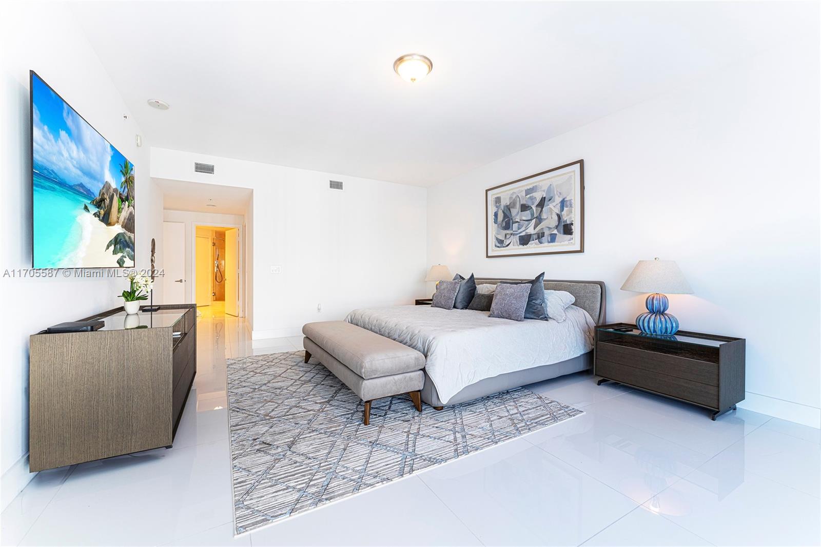 17111 Biscayne Blvd # 2109