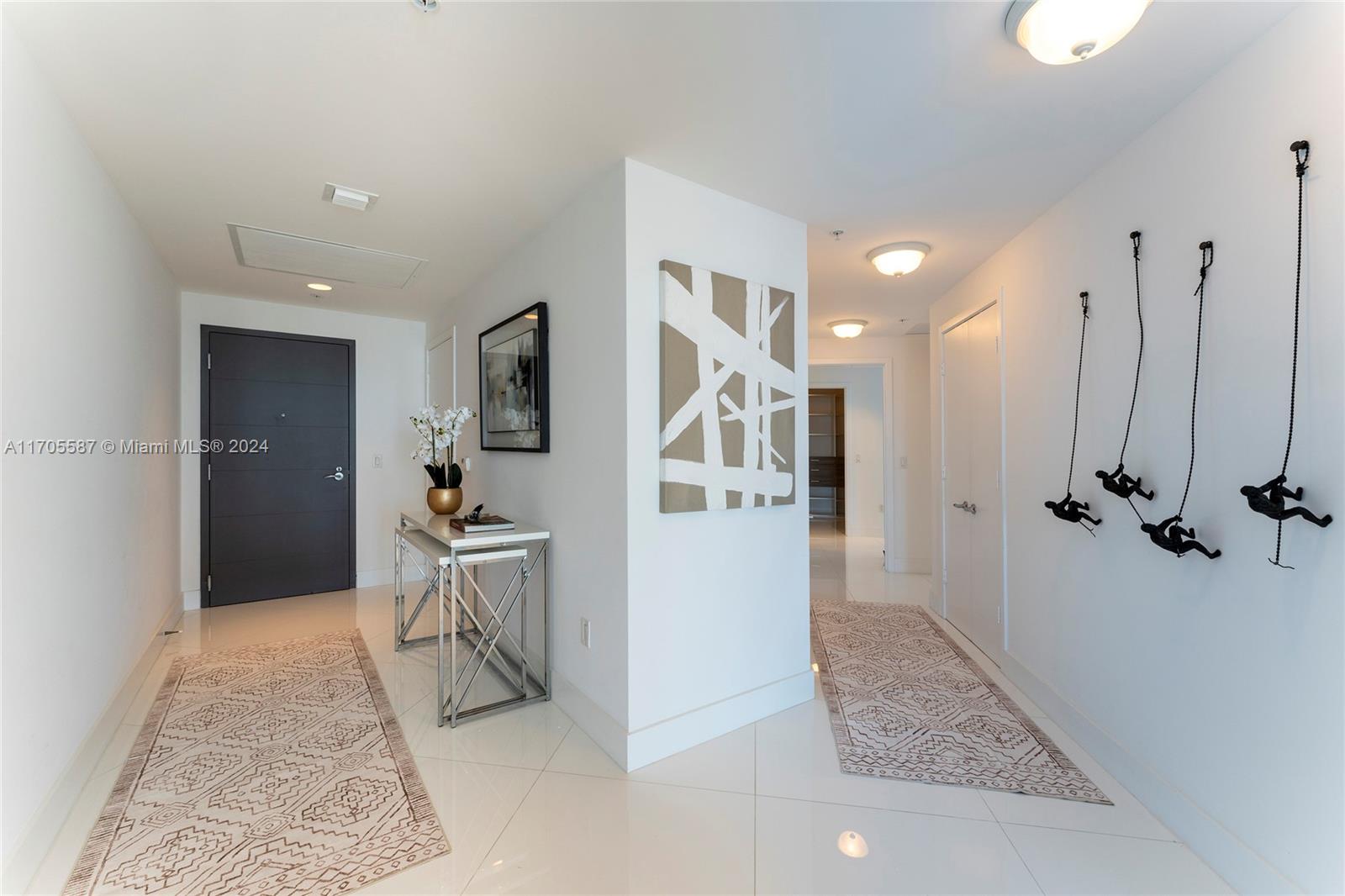 17111 Biscayne Blvd # 2109