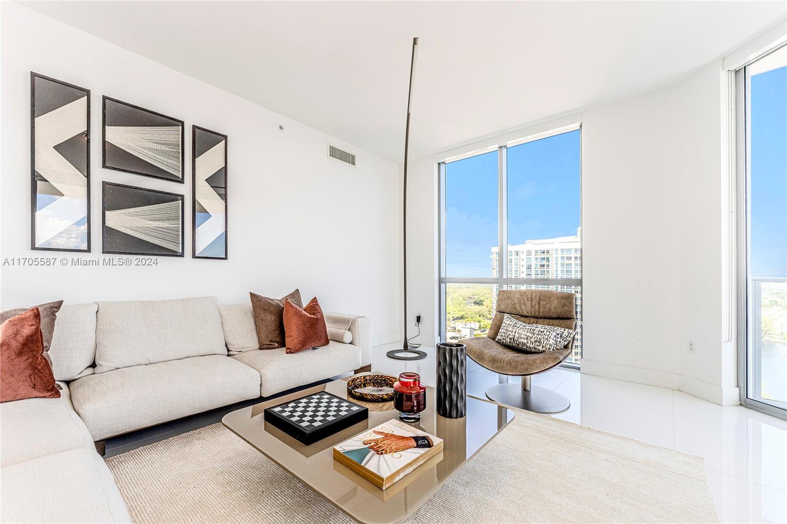 17111 Biscayne Blvd # 2109