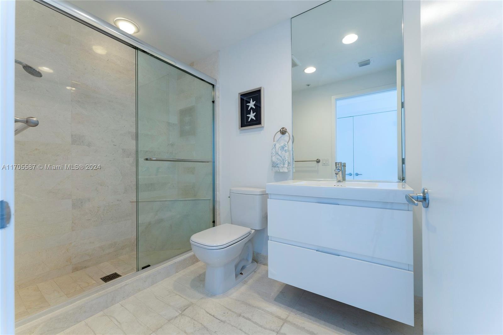 17111 Biscayne Blvd # 2109