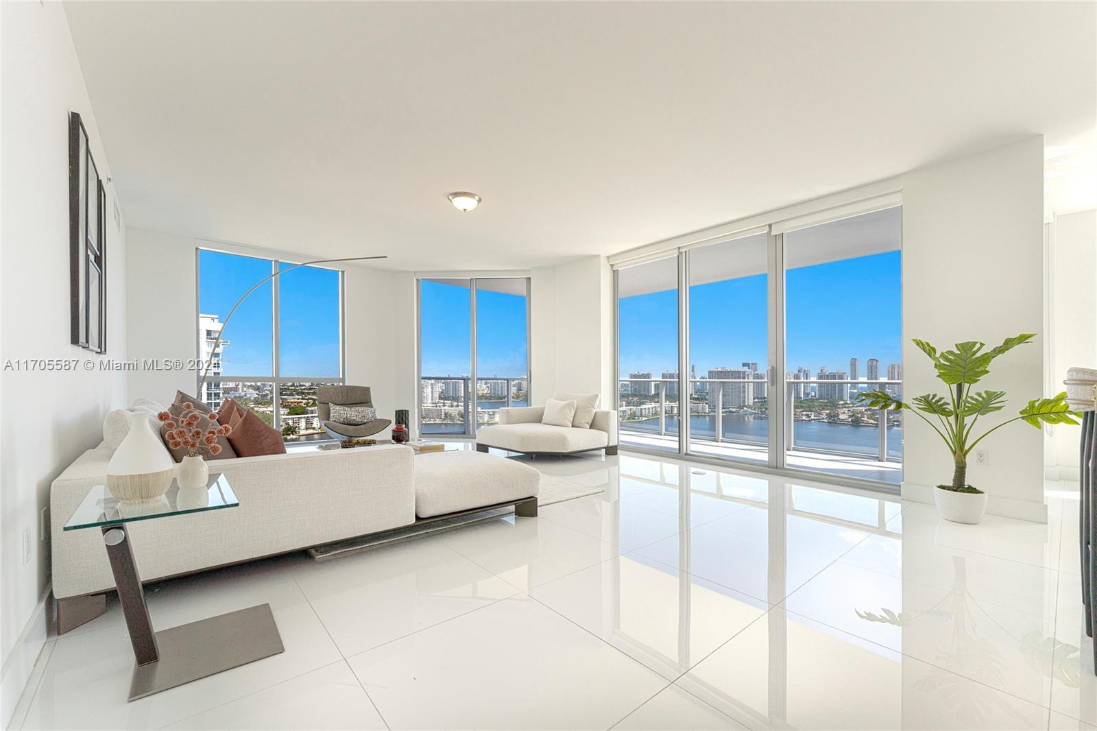 17111 Biscayne Blvd # 2109