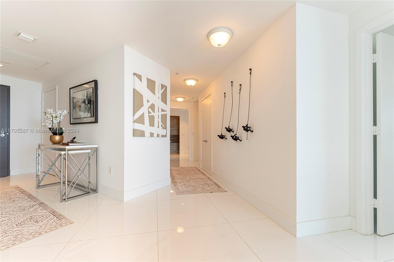 17111 Biscayne Blvd # 2109