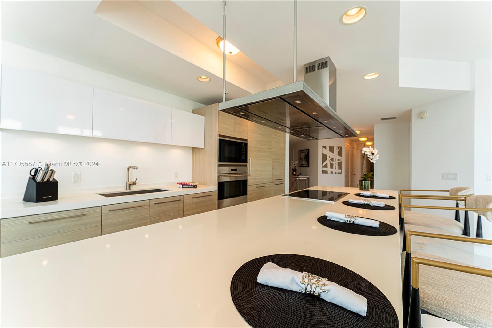 17111 Biscayne Blvd # 2109