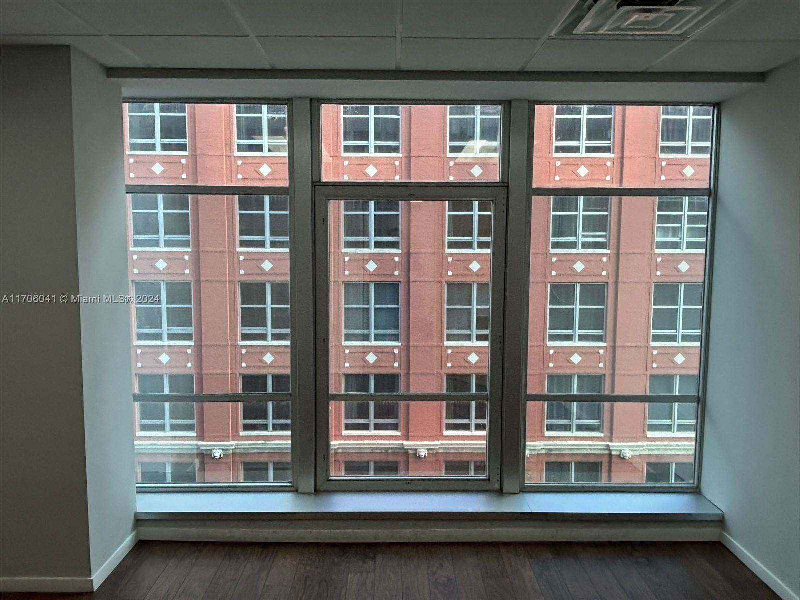 14 NE 1st Ave # 700D