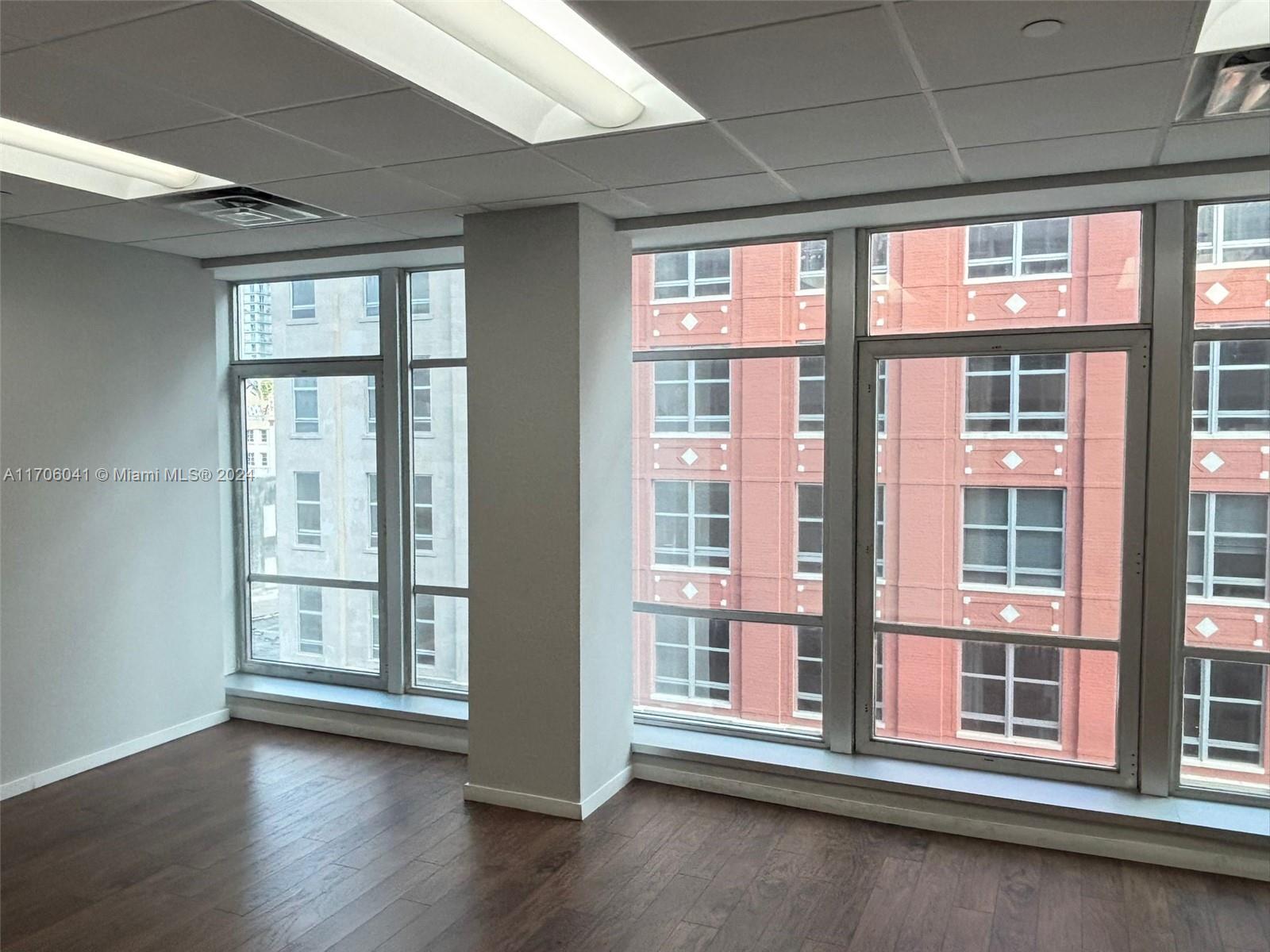 14 NE 1st Ave # 700D