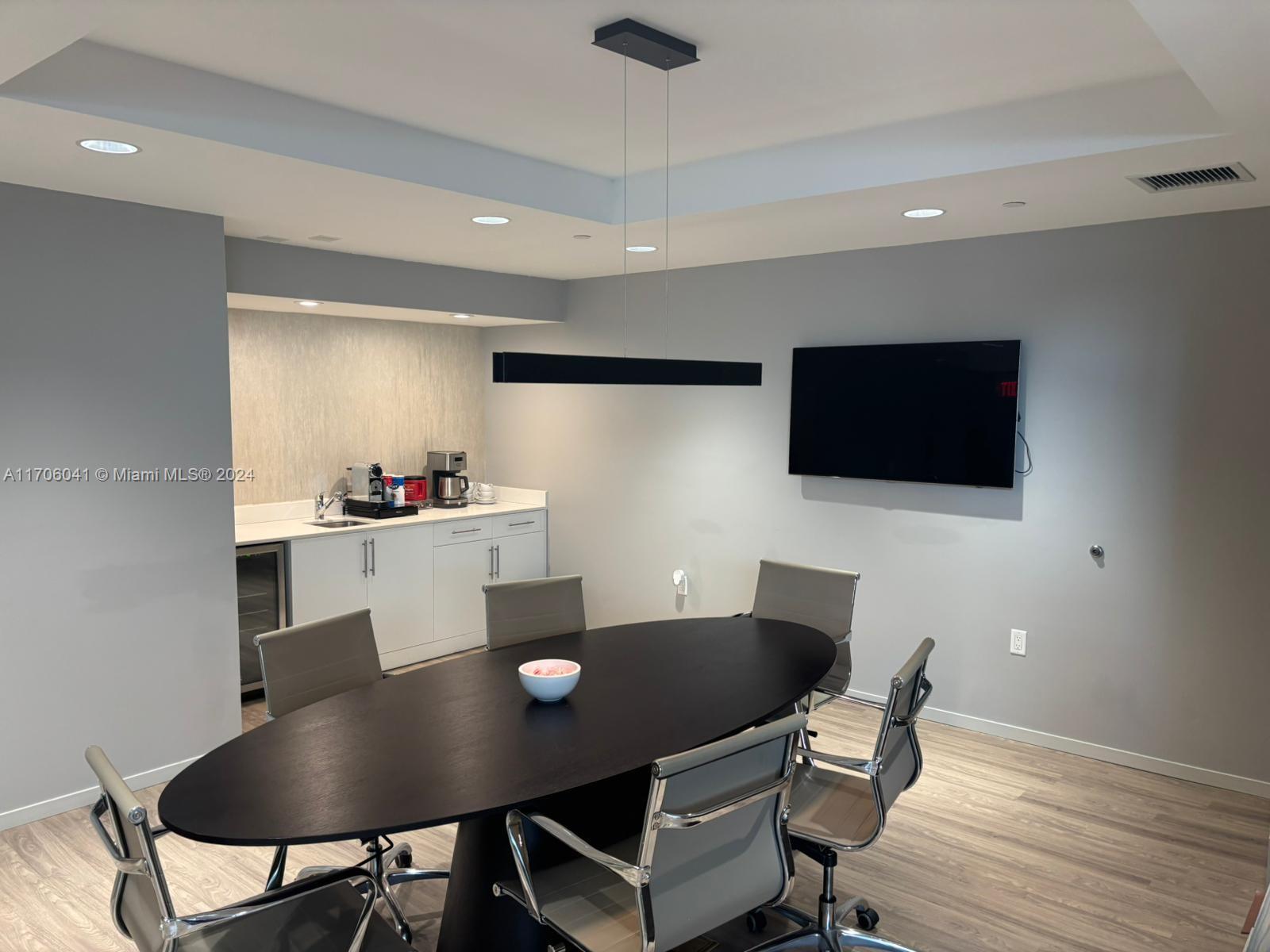 14 NE 1st Ave # 700D