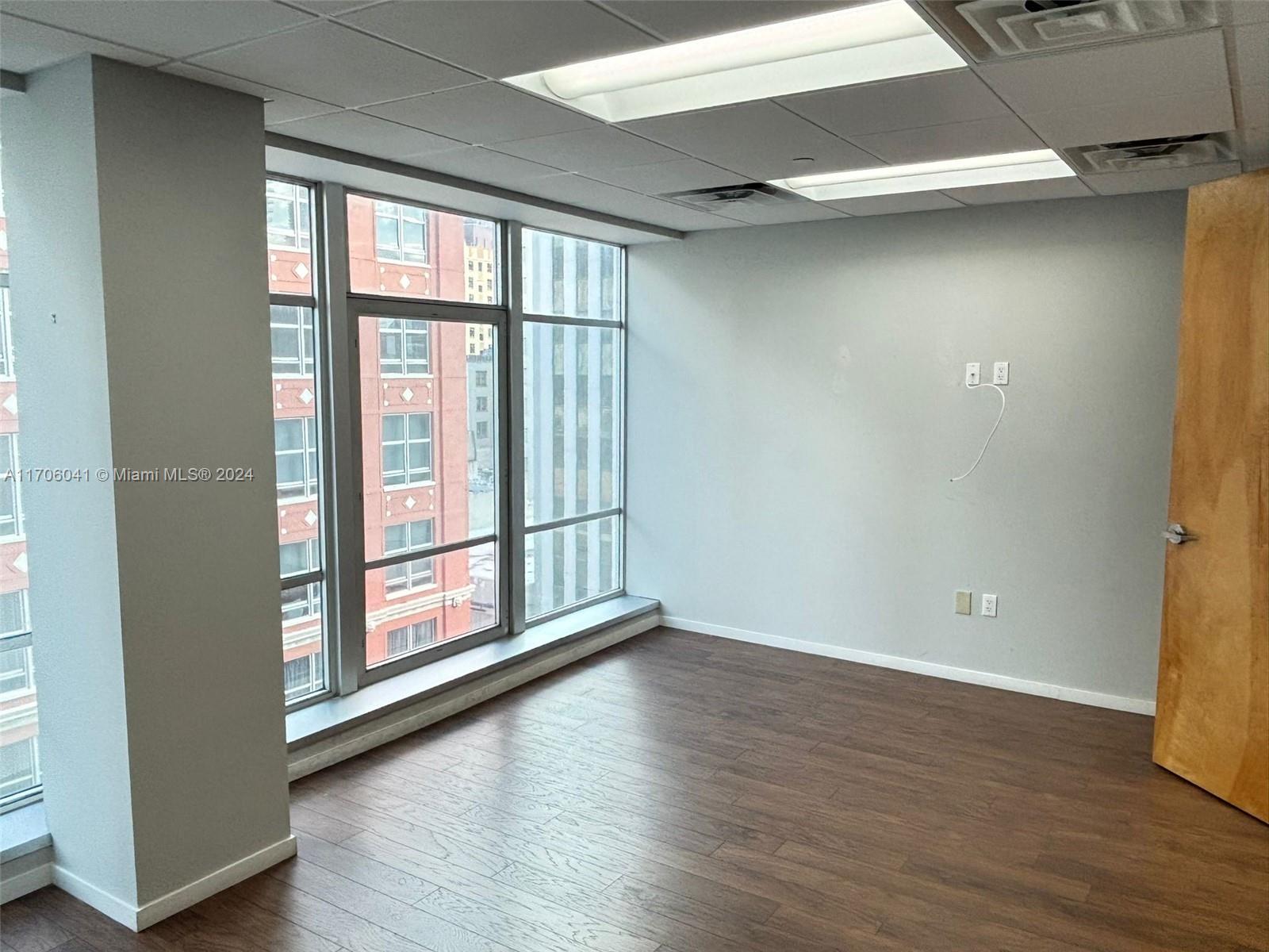14 NE 1st Ave # 700D