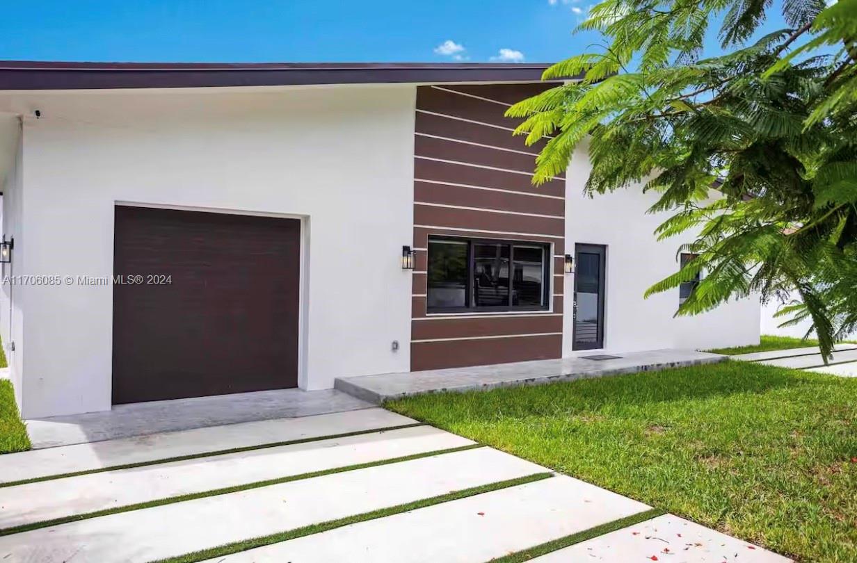4280 SW 13th Ter