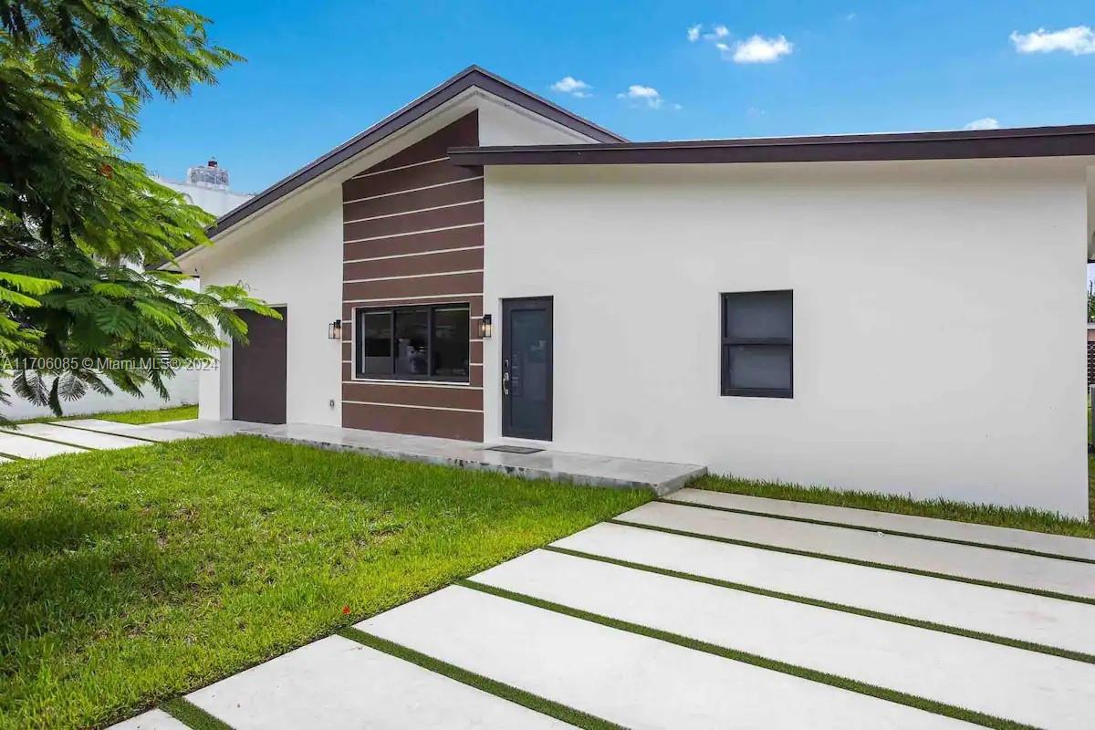 4280 SW 13th Ter