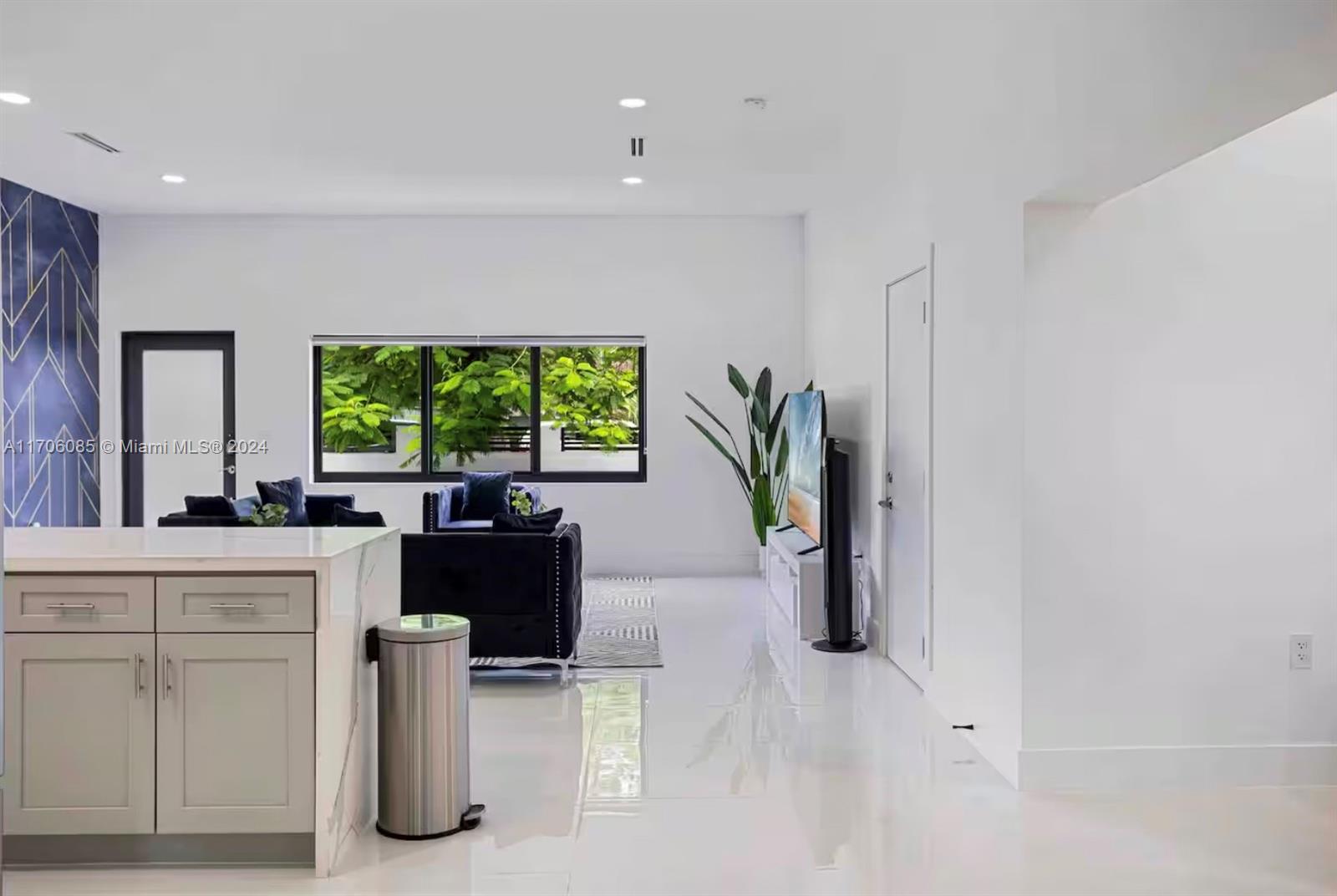 4280 SW 13th Ter