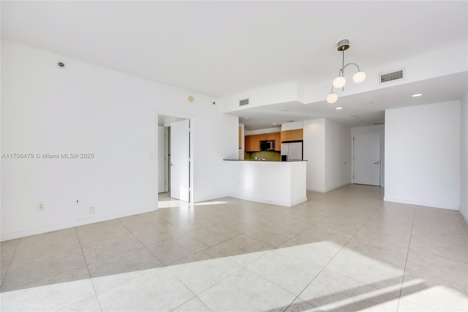 1060 Brickell Ave # 2805