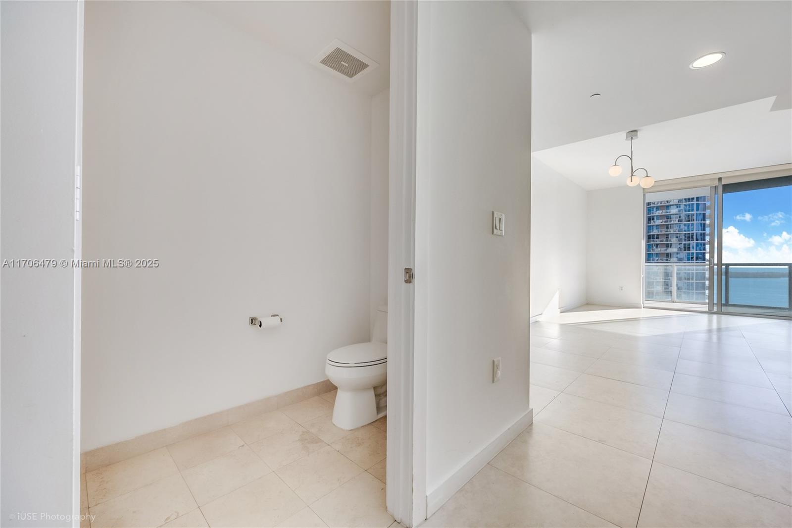 1060 Brickell Ave # 2805