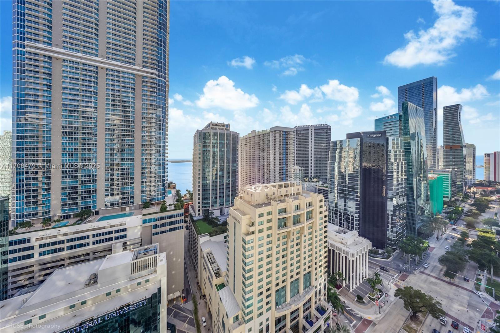 1060 Brickell Ave # 2805