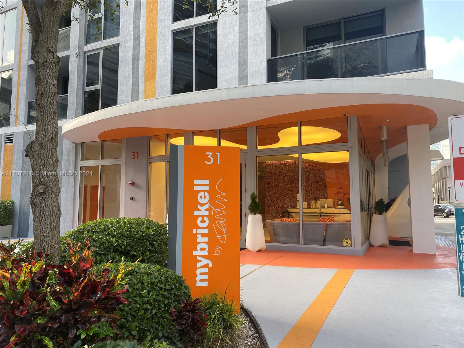 31 SE 6TH STREET # 808