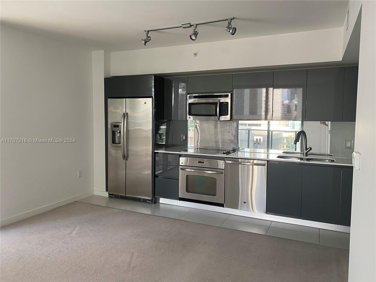 31 SE 6TH STREET # 808