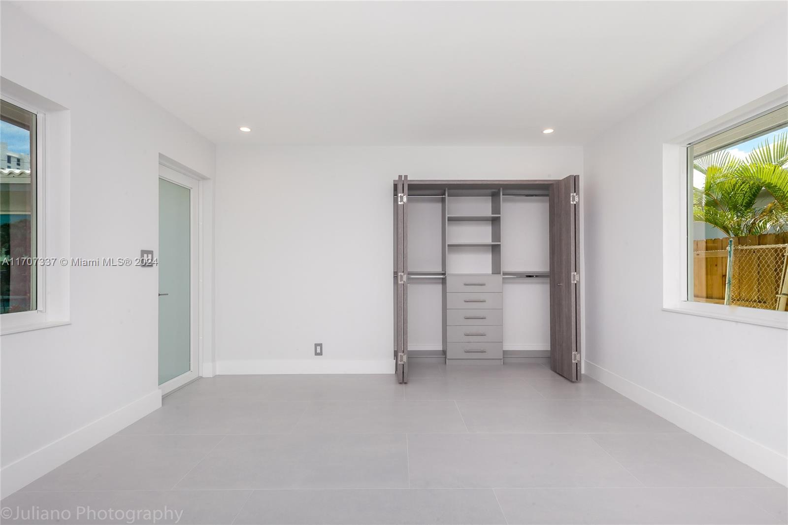 2706 NE 32nd Ave # 1