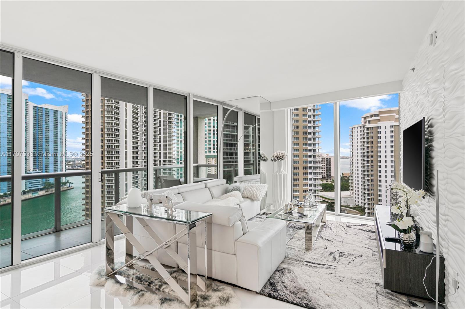 495 Brickell Ave # 1702
