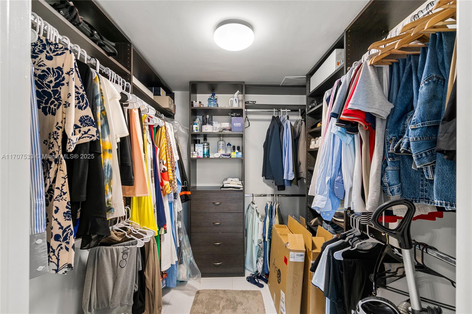 495 Brickell Ave # 1702