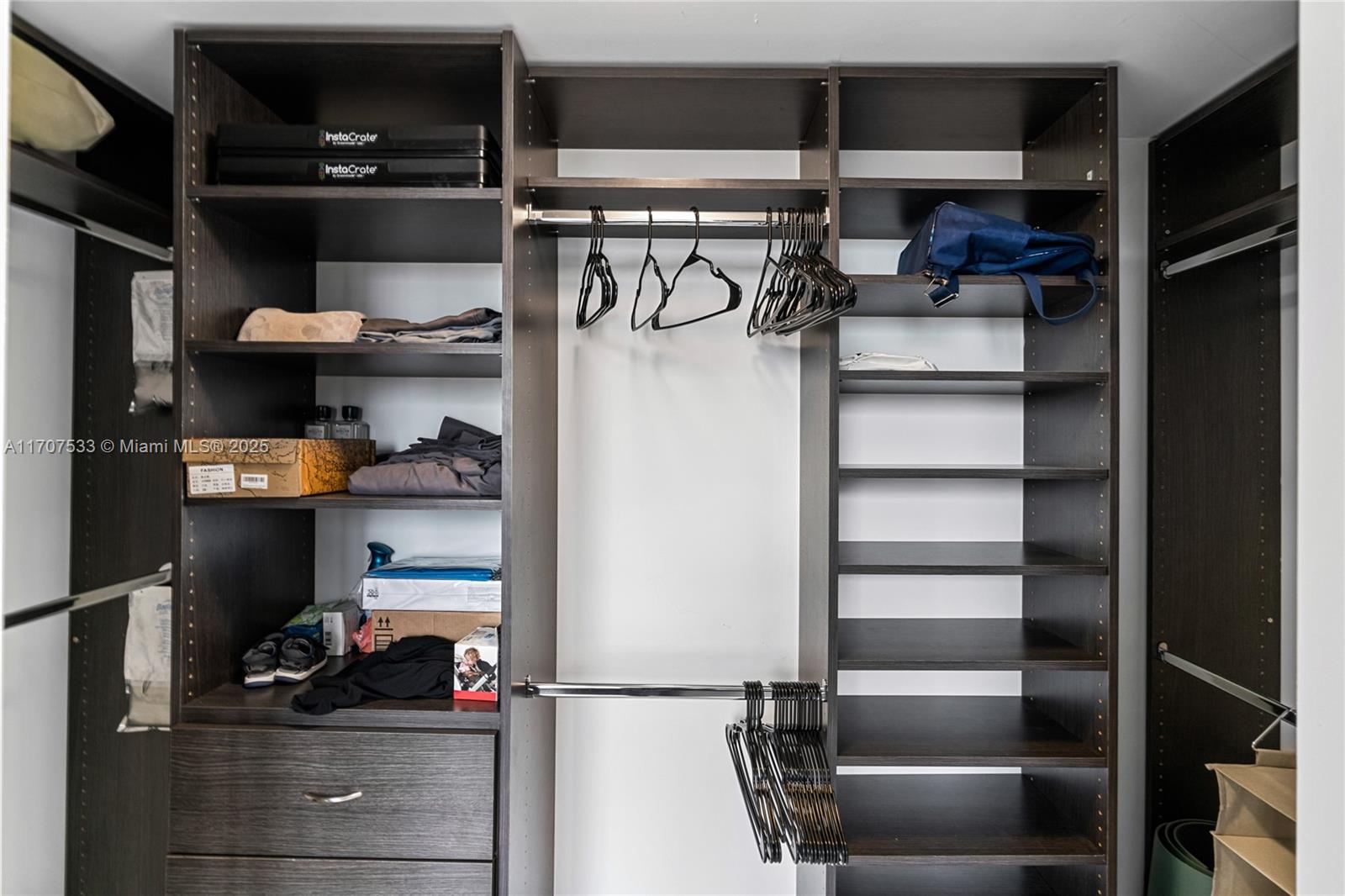 495 Brickell Ave # 1702