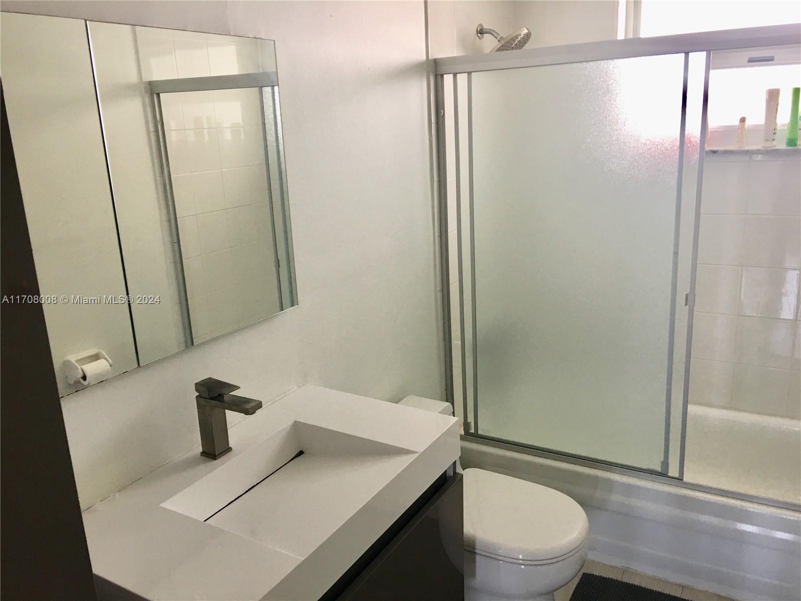 1610 Lenox Ave # 416