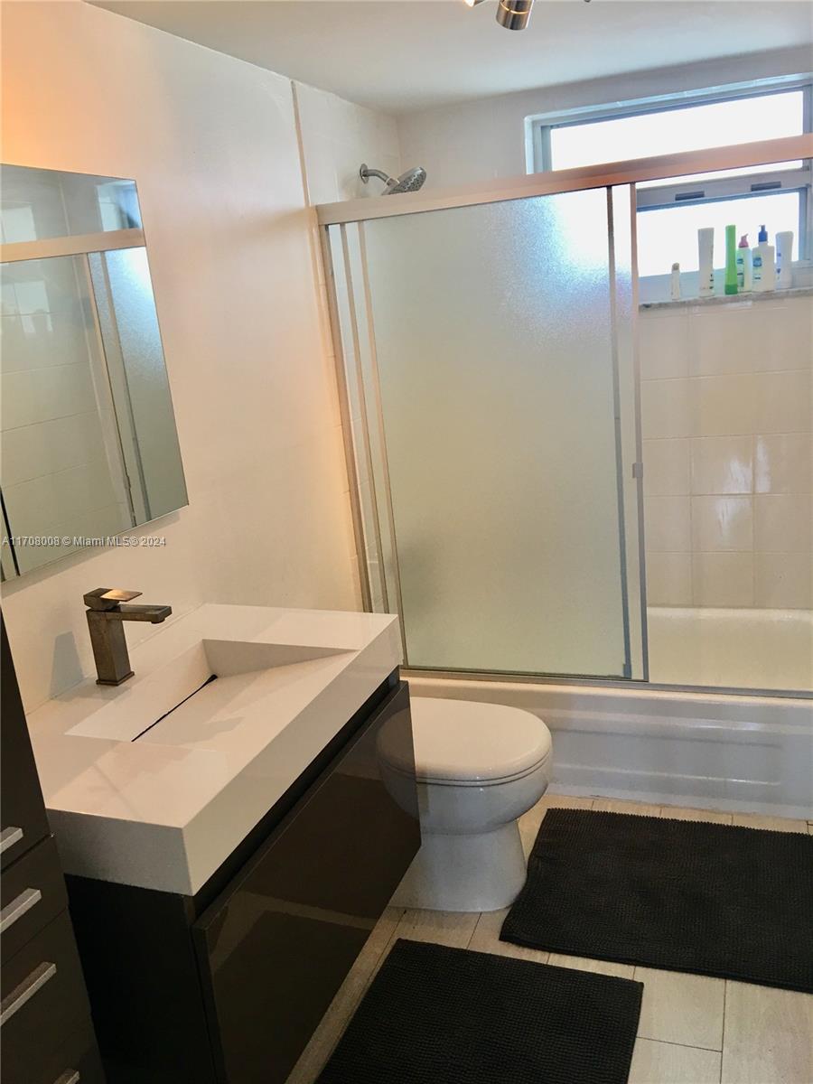 1610 Lenox Ave # 416